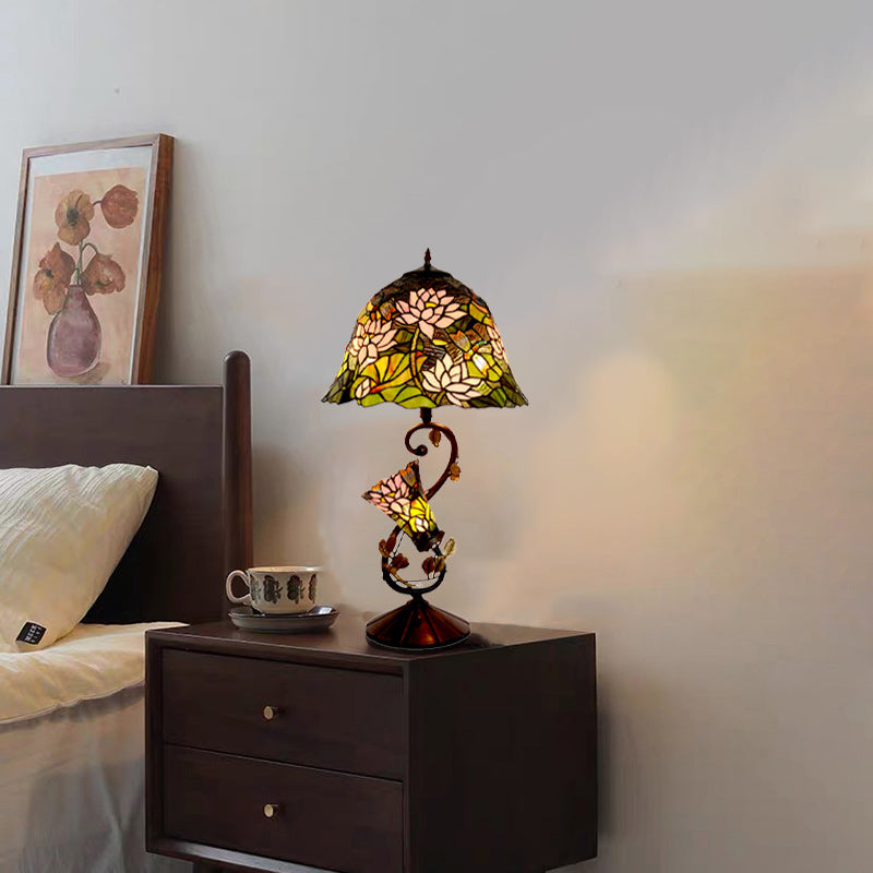 Bouquet Iron Stained Glass 3-Light Table Lamp