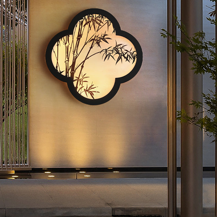 Clover-like Bamboo Pattern Iron Outdoor Light