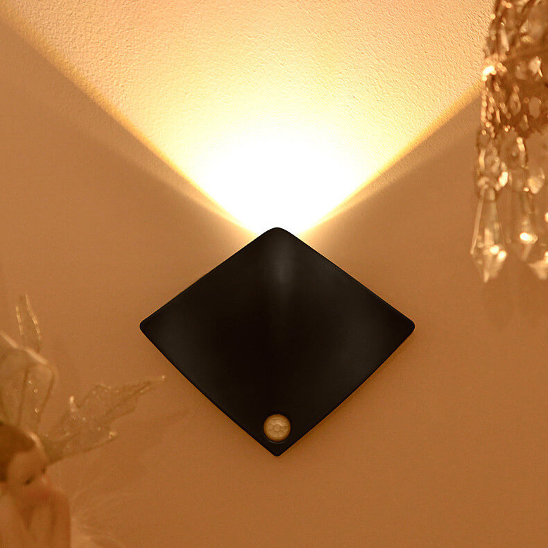 PC Stingray Design Wall Lamp
