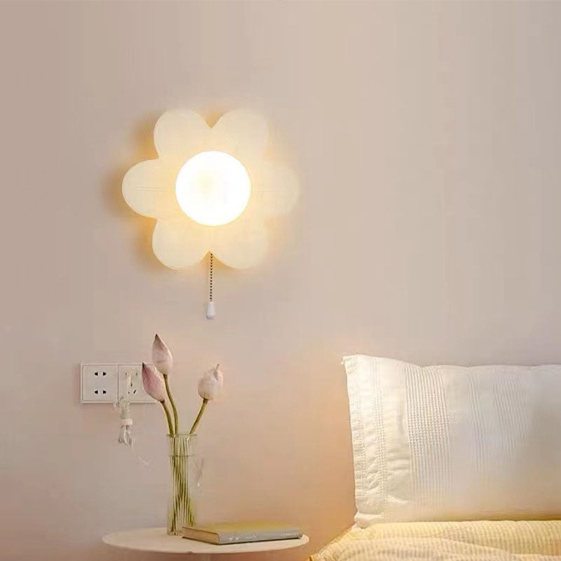 Cream Flower Resin Bedroom Wall Lamp