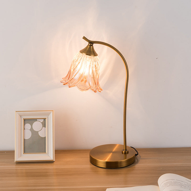 Round Flower Shaped Metal Table Lamp