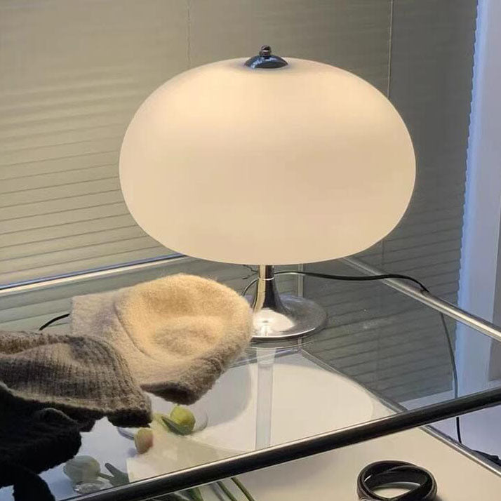 Oval Mushroom Iron Glass 3-Light Table Lamp