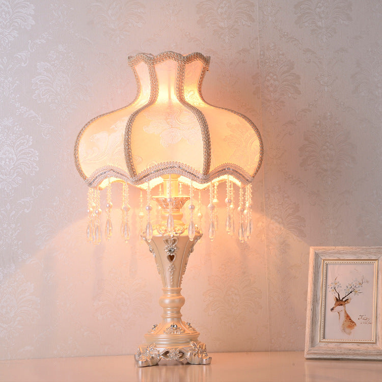 Round Tasseled Vase Fabric Table Lamp