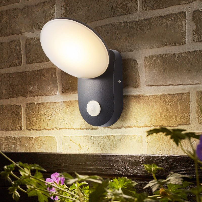 Aluminum PC Round Garden Outdoor Light