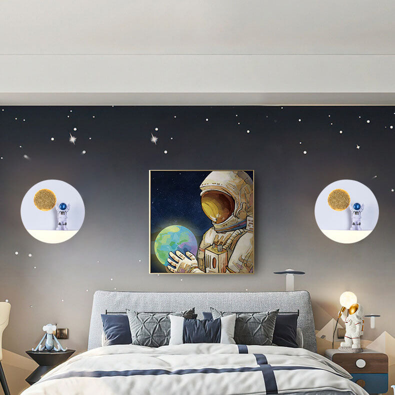 Iron Resin Round Astronaut Wall Lamp