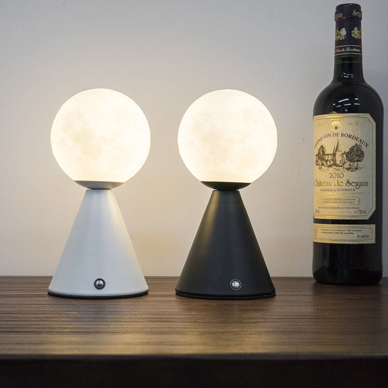 Iron PIA Conic Ball Table Lamp