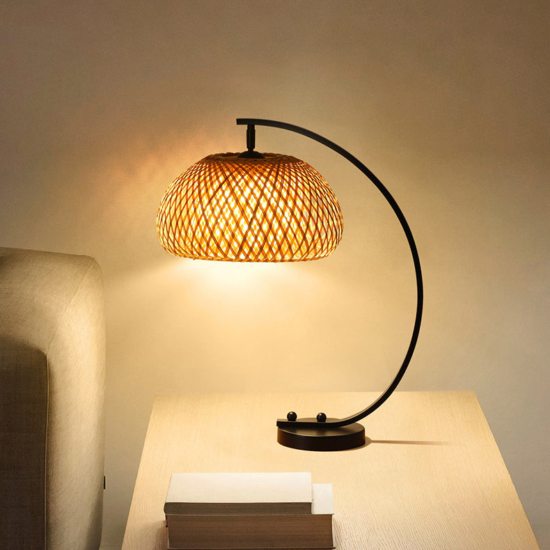 Curved Pole Round Mesh Table Lamp