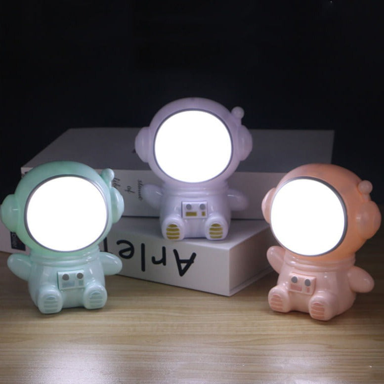Astronaut Night Decorative Table Lamp
