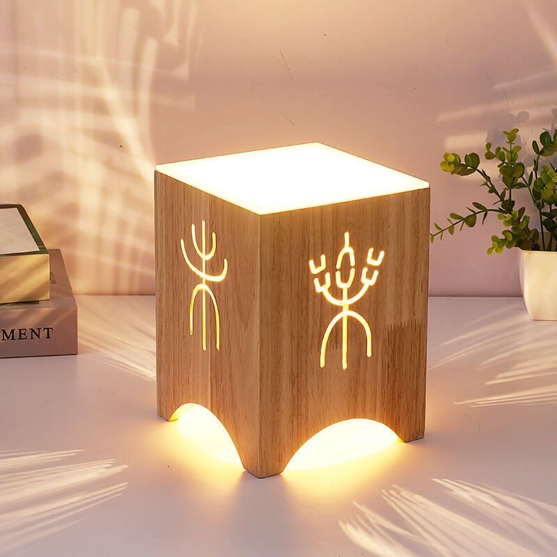 Harajuku Solid Wood Hollow Table Lamp