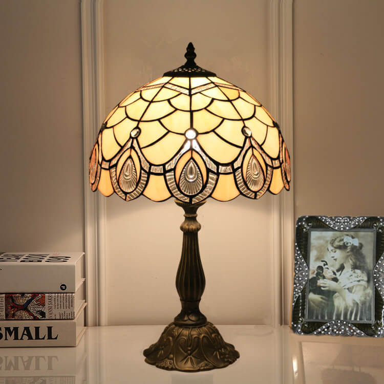 Lotus Resin Stained Glass Table Lamp