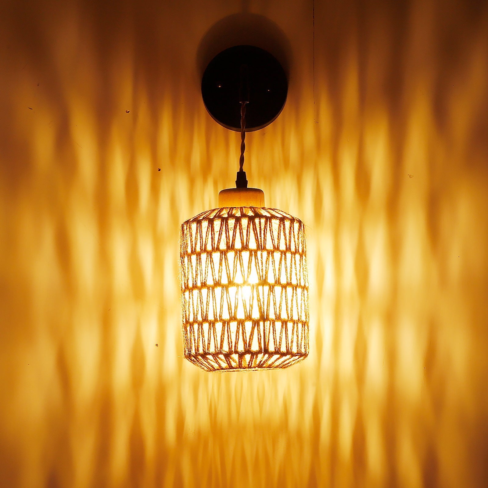 Lantern Shaped Weaving Rattan Wall Lamp
