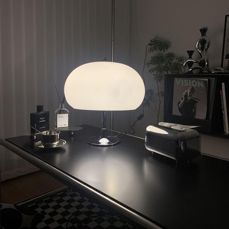 Oval Mushroom Iron Glass 3-Light Table Lamp