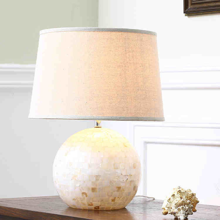 Round Oval Hardware Fabric Table Lamp