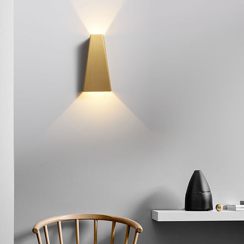 Brushed Aluminum Geometric Square Wall Lamp
