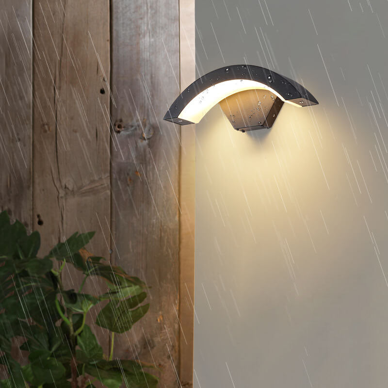 Aluminum Acrylic Curved Outdoor Light