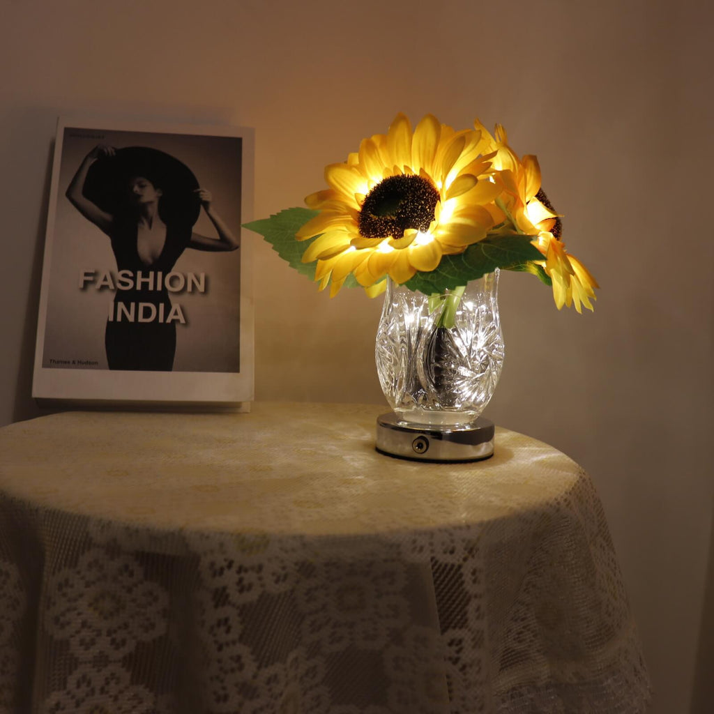Sunflower Glass Vase Table Lamp