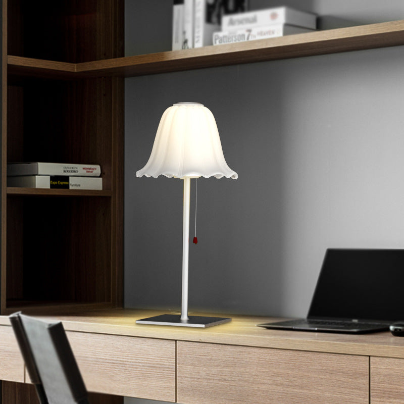 Flower Aluminum Glass Bedroom Table Lamp