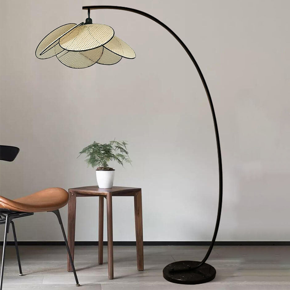 Rattan Flower Shape Living Floor Lamp