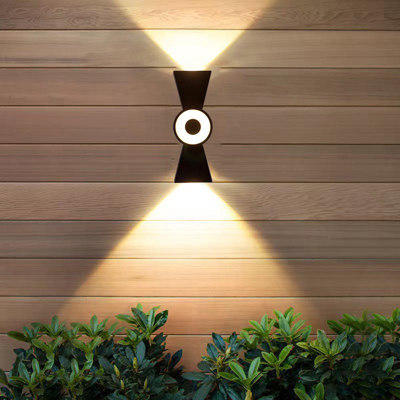 Hourglass Knot Aluminium PC Outdoor Light