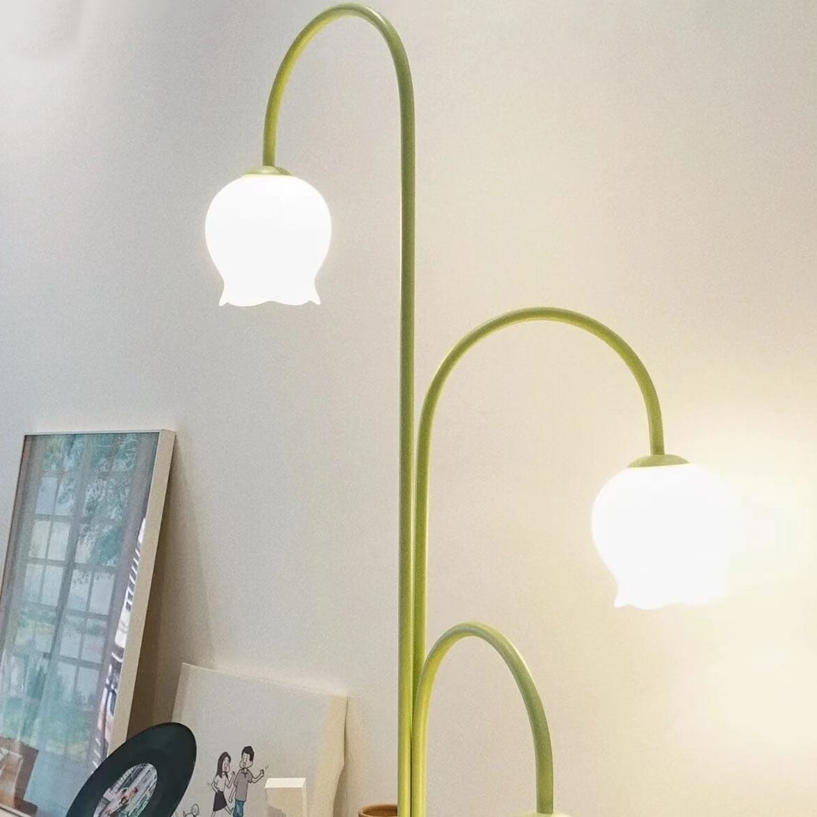 Bell Orchid Glass Lampshade 3-Light Floor Lamp