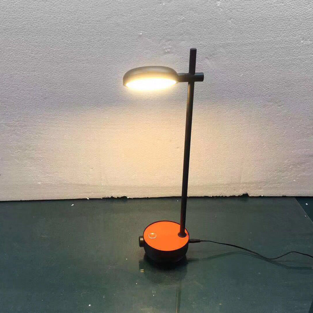 Round Metal Living Room Table Lamp