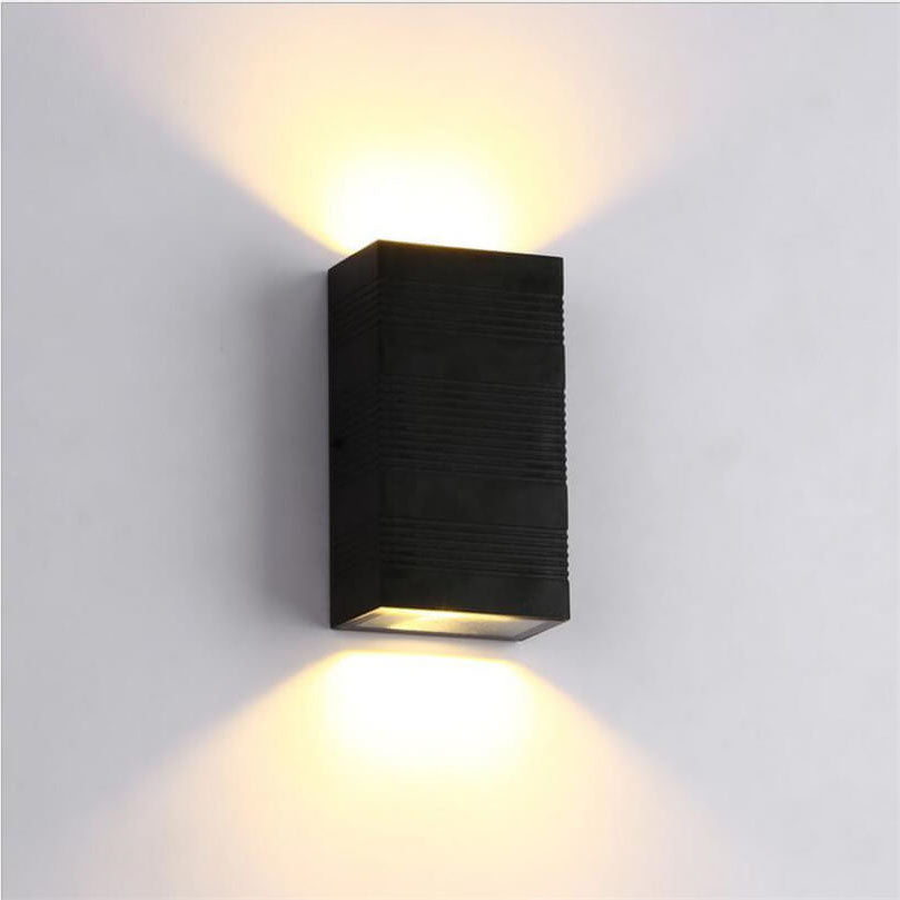 Pure Black Rectangular Aluminum Wall Lamp