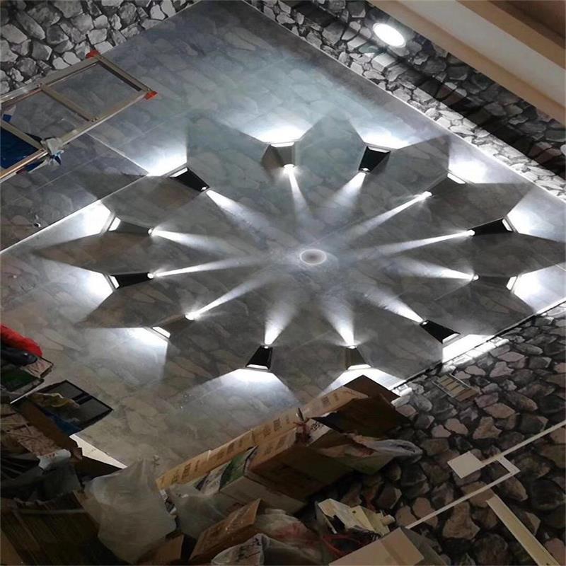Trapezoidal Aluminum Silicone PVC Outdoor Light