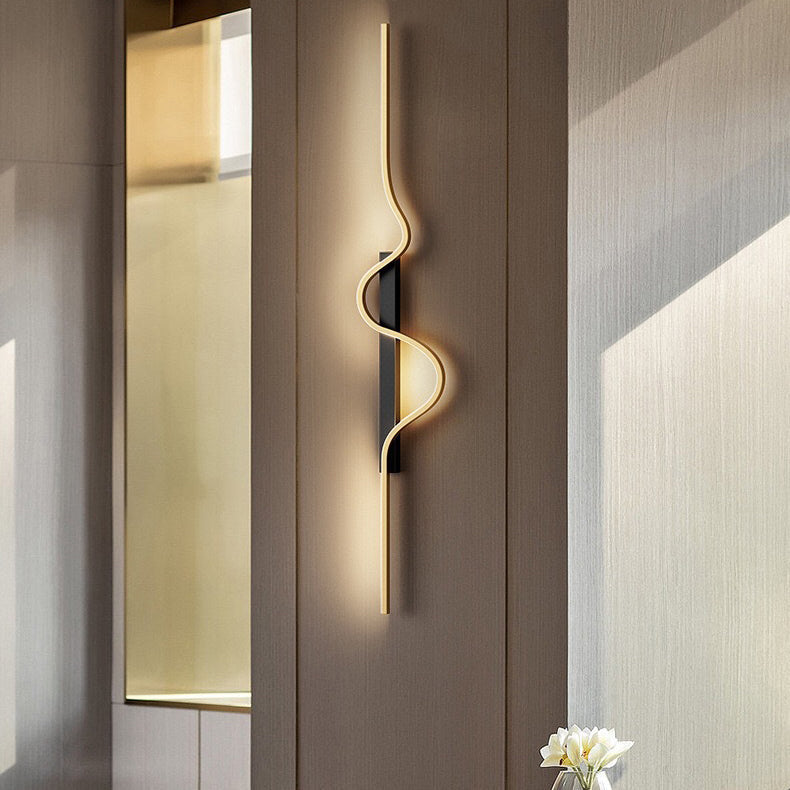 Aluminum Corrugated Strip Iron Wall Lamp