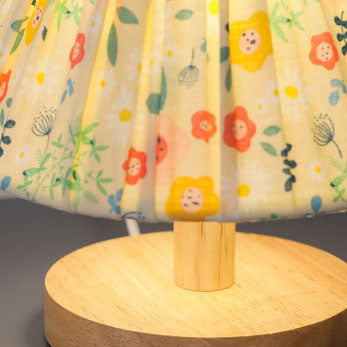 Iron Flower Shape Table Lamp