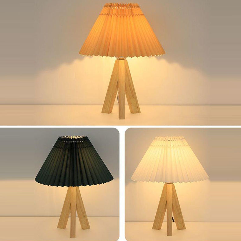 Trapezoid Tripod Pleated Fabric Table Lamp
