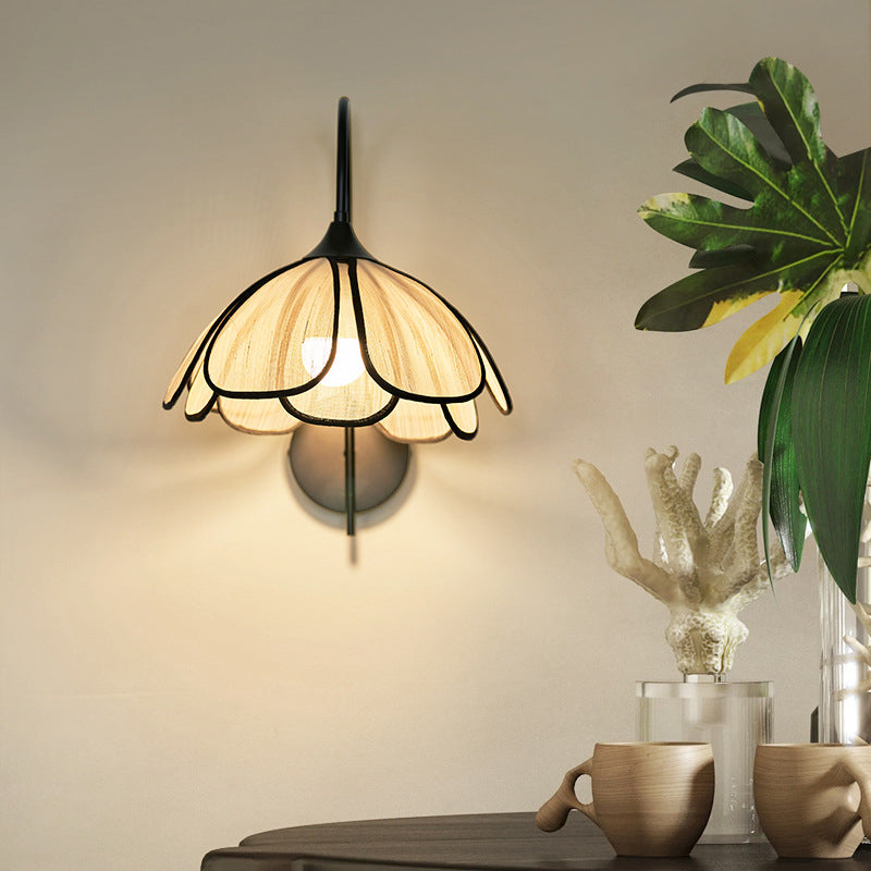 Flower Petal Shaped Iron Wall Lamp