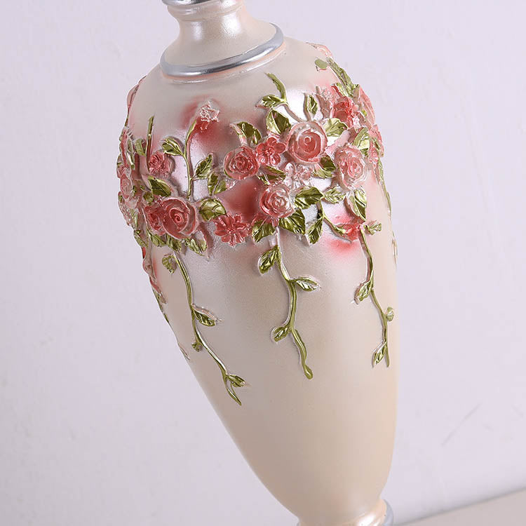 Romantic Fabric Tassel Table Lamp