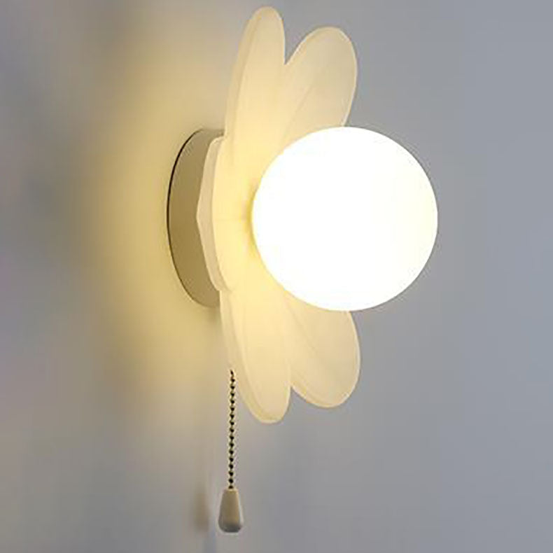 Cream Flower Resin Bedroom Wall Lamp