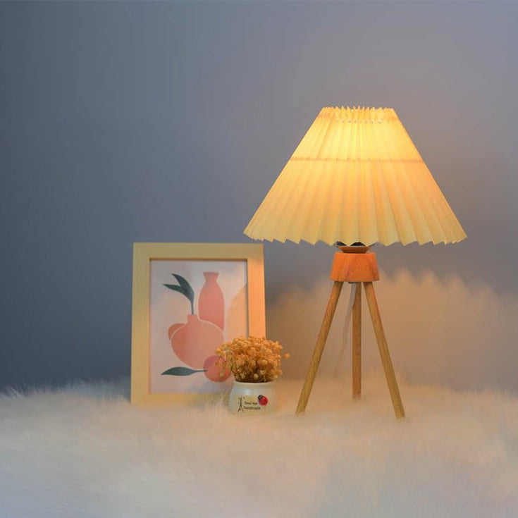 Tripod Pleated Design Umbrella Table Lamp