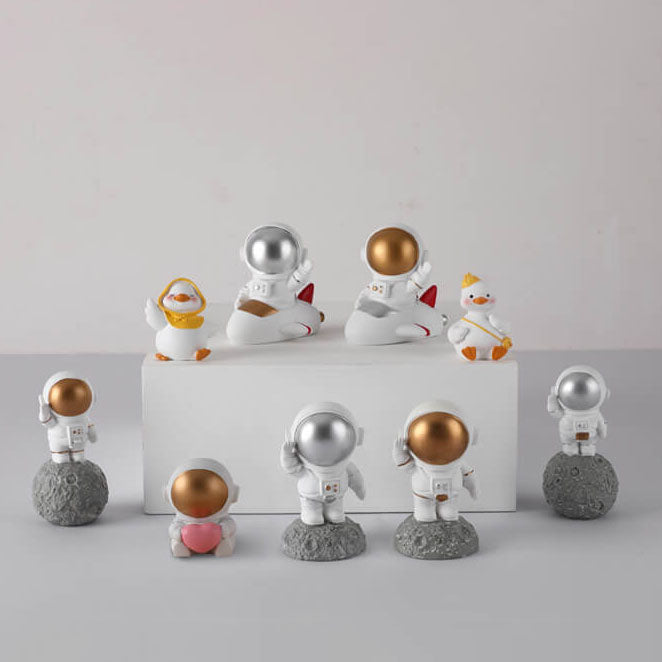 Astronaut Aromatherapy Melting Wax 2-Light Table Lamp