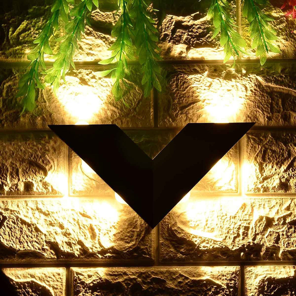 V-Shaped Triangle Aluminum Glass Outdoor Light