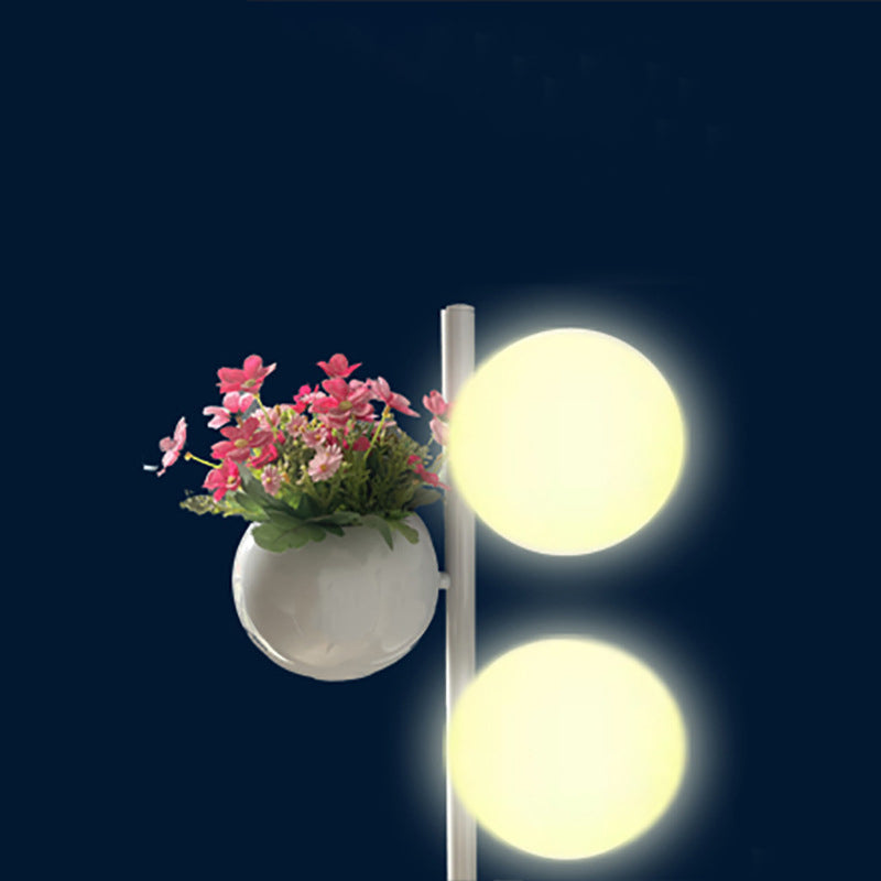 Flowerpot Decor PE Globe Outdoor Light