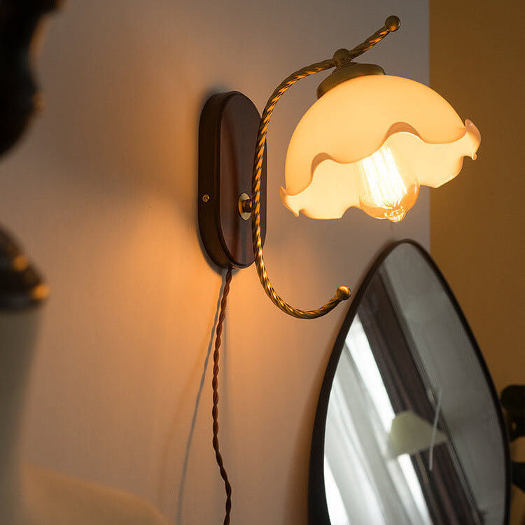 Cream Glass Petal Wall Lamp