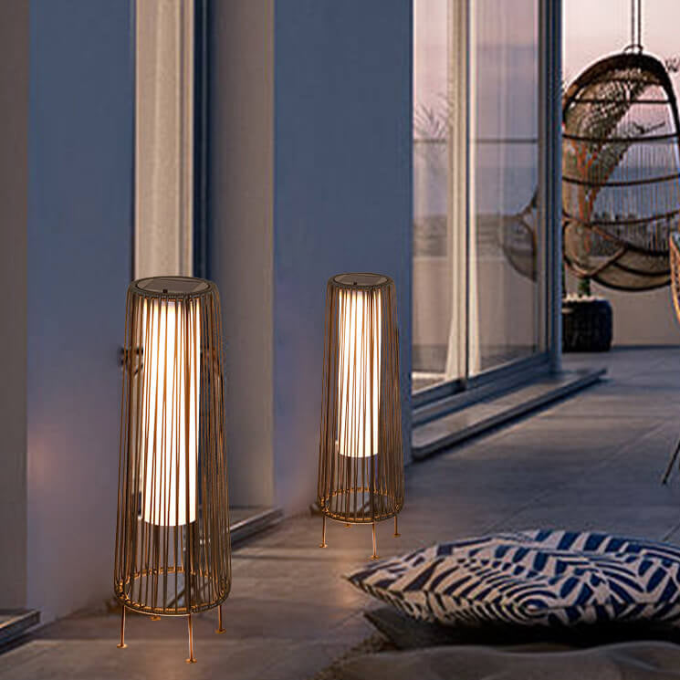 Round Vertical Pull Strip Outdoor Light
