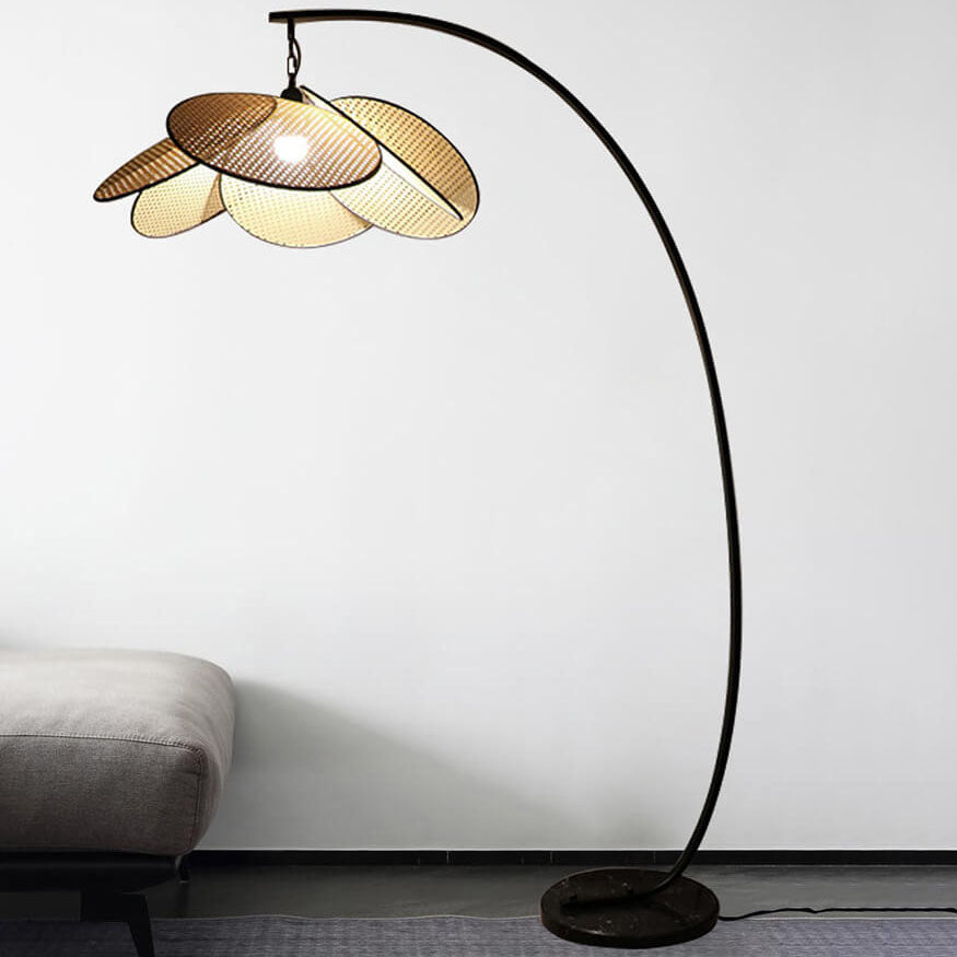 Rattan Flower Shape Living Floor Lamp