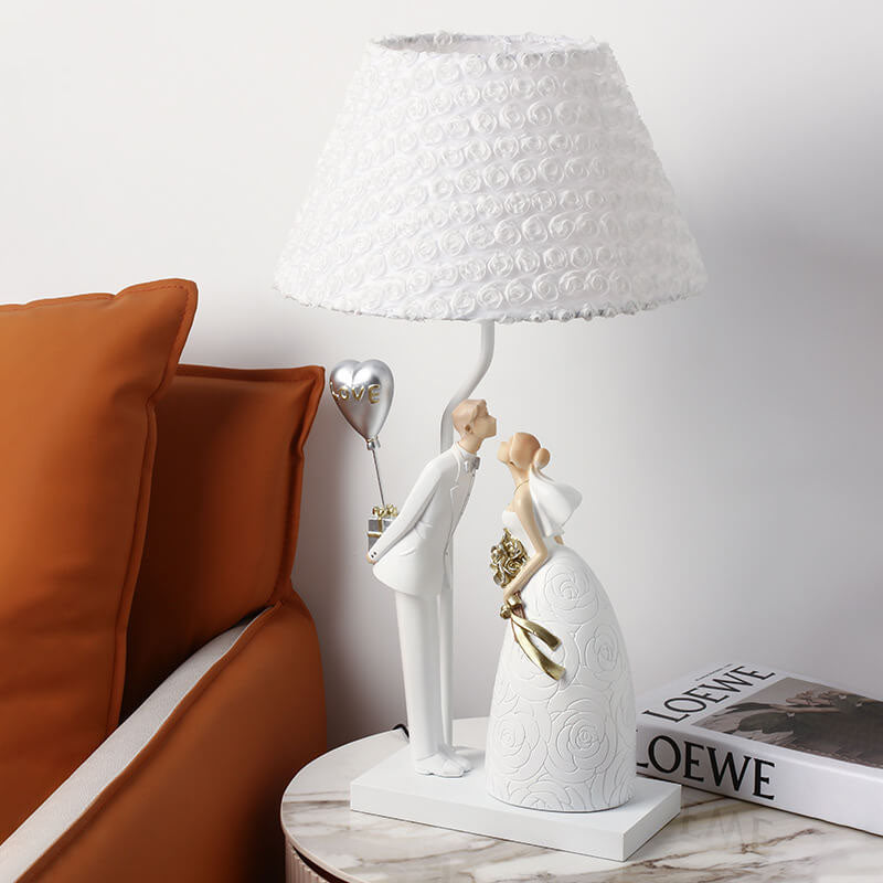 Romantic Resin Hugging Couple Table Lamp