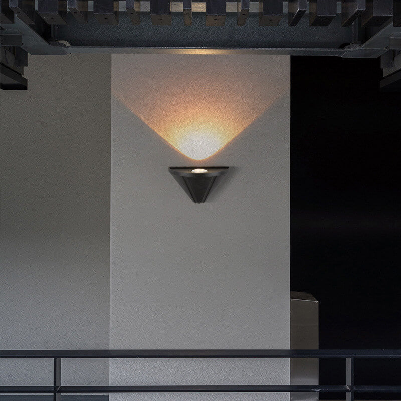 Triangle Cone Aluminum Lens Outdoor Light