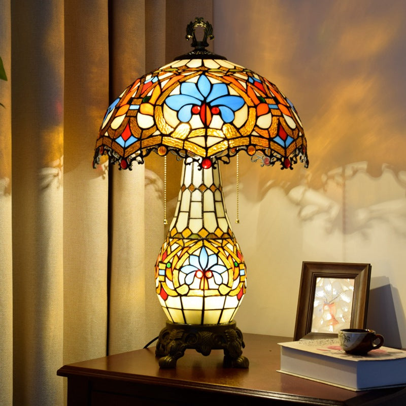 Floral Peach Heart Design 3-Light Table Lamp