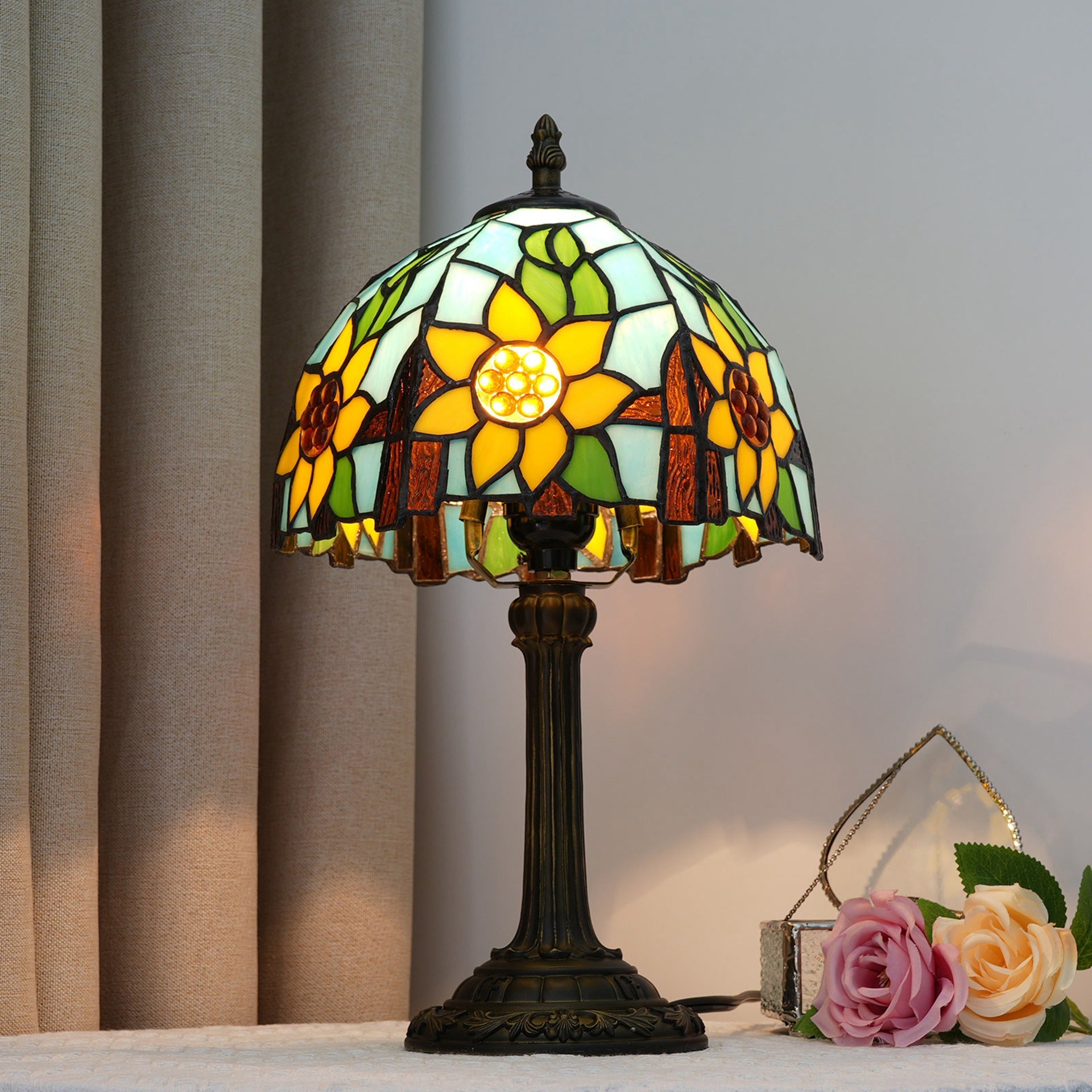 Resin Glass Dome Sunflower Table Lamp