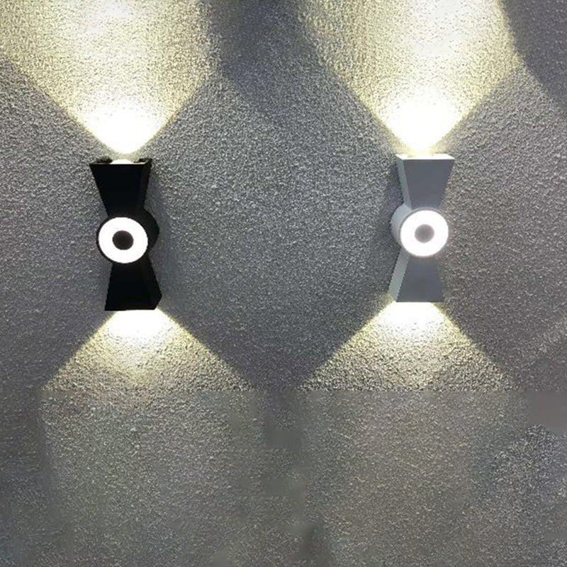 Hourglass Knot Aluminium PC Outdoor Light