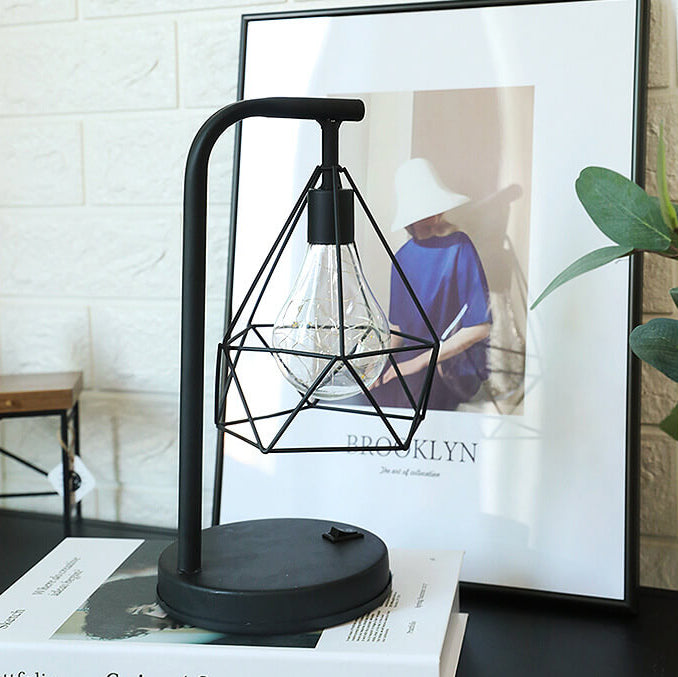 Decorative Diamond Iron Battery Table Lamp