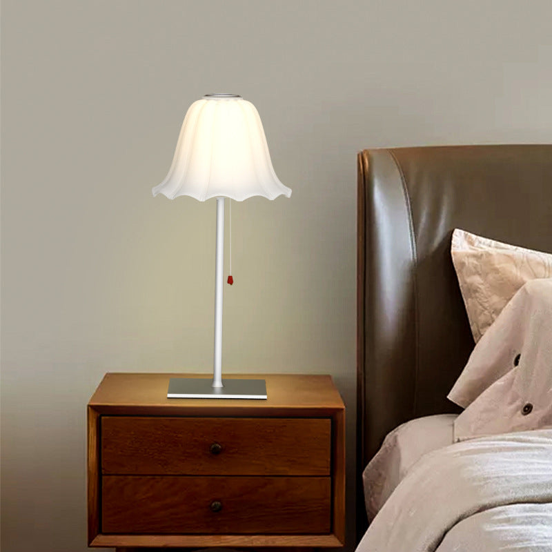 Flower Aluminum Glass Bedroom Table Lamp