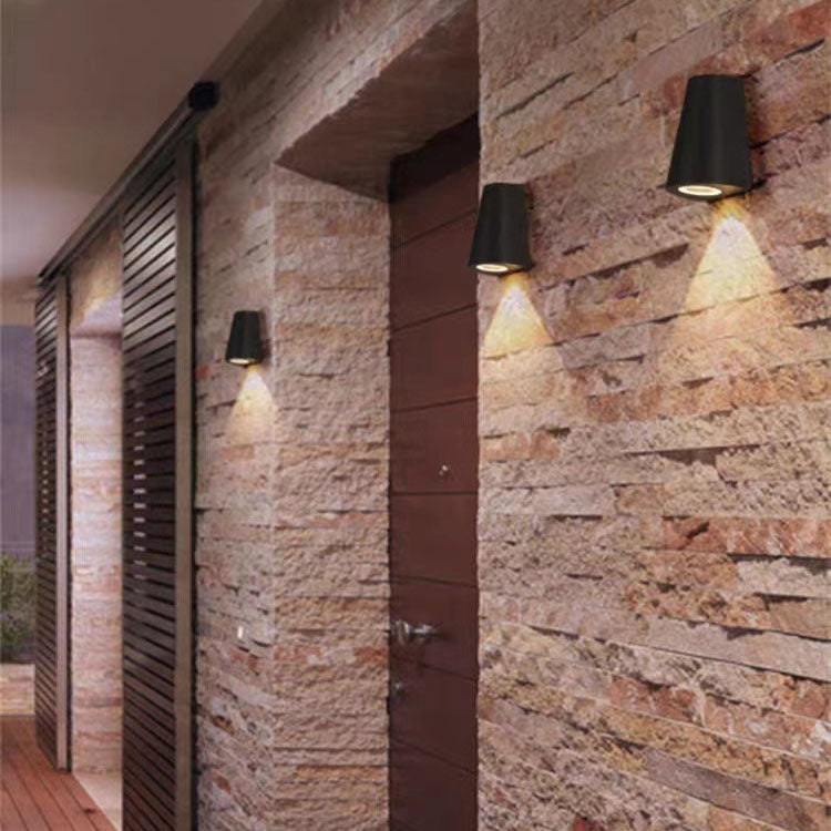Aluminum Horn Outdoor Light