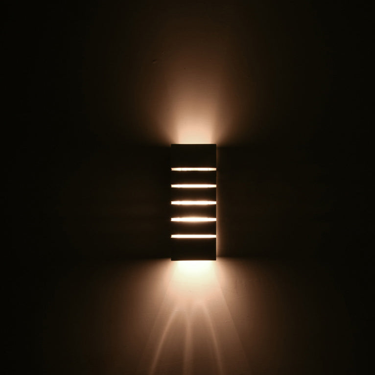 Square Striped Plaster Wall Lamp