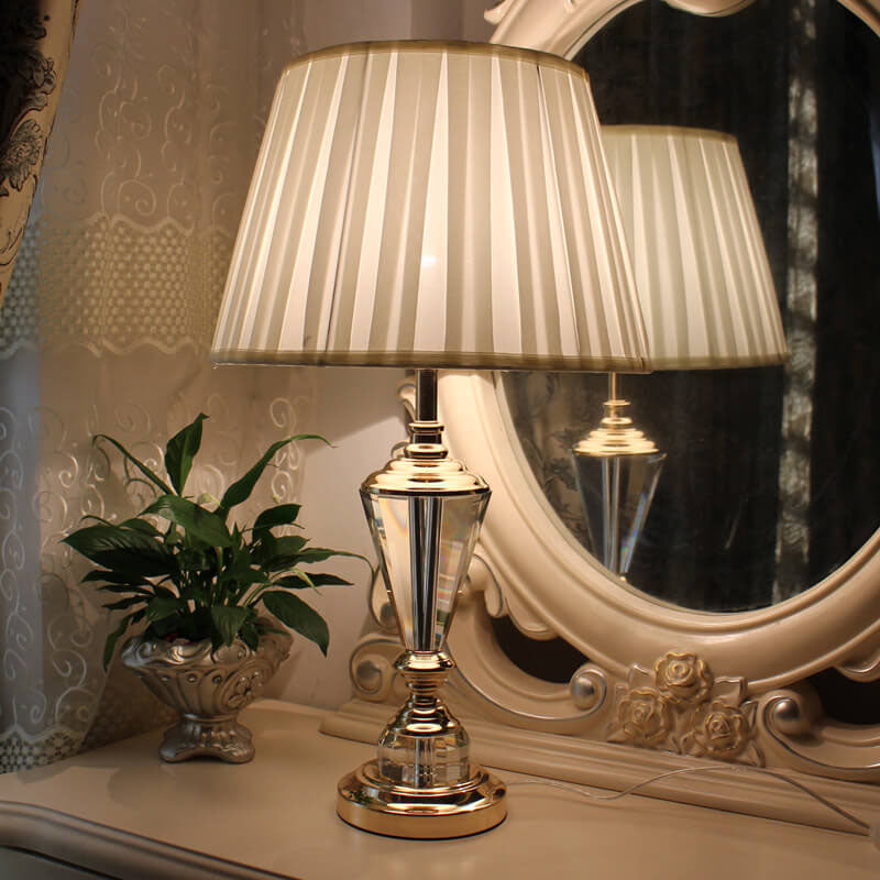 European-style Crystal Fabric Table Lamp